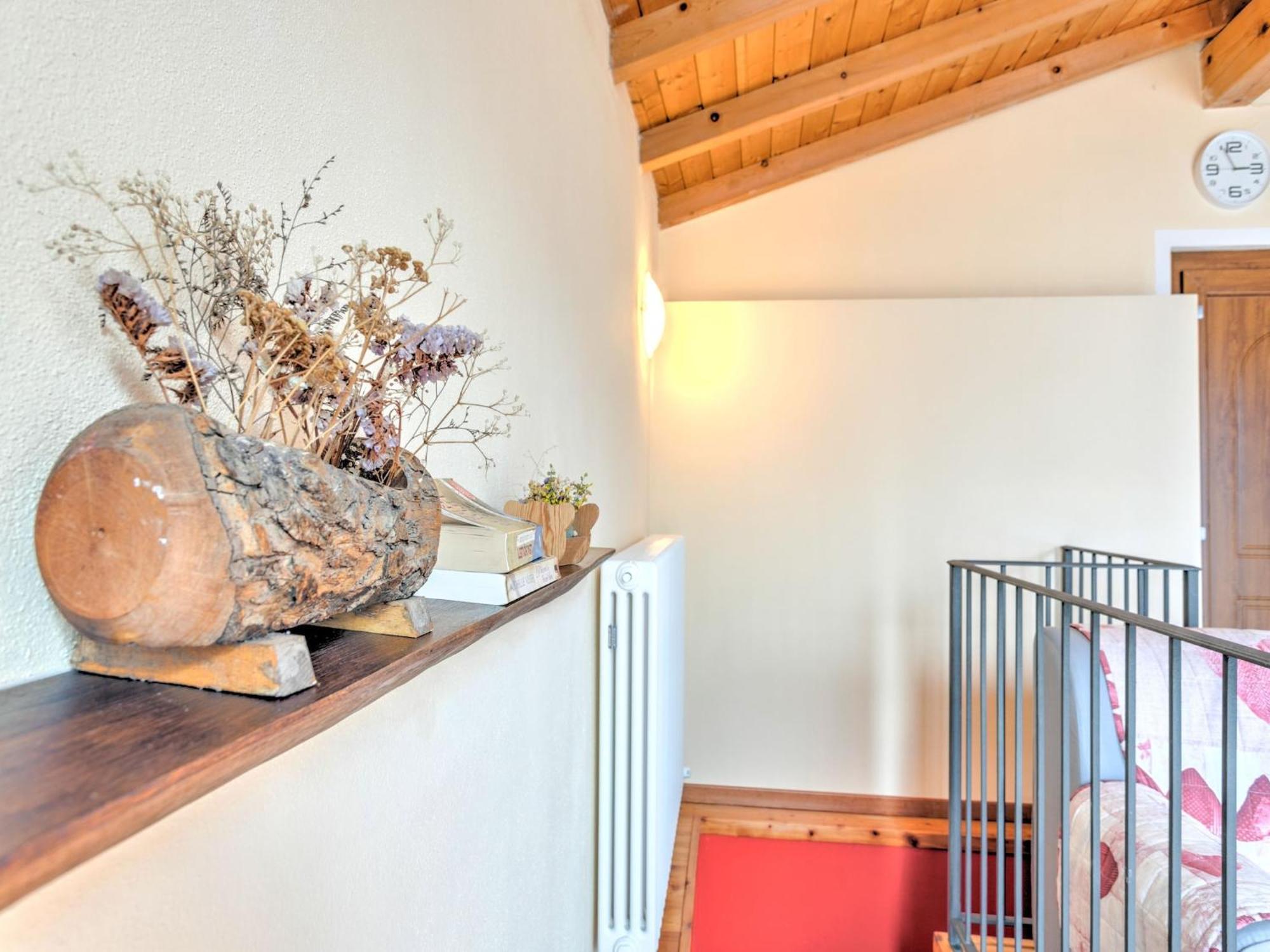 Wonderful Flat With Swimming Pool Lift And Garden Apartment Gravedona Luaran gambar